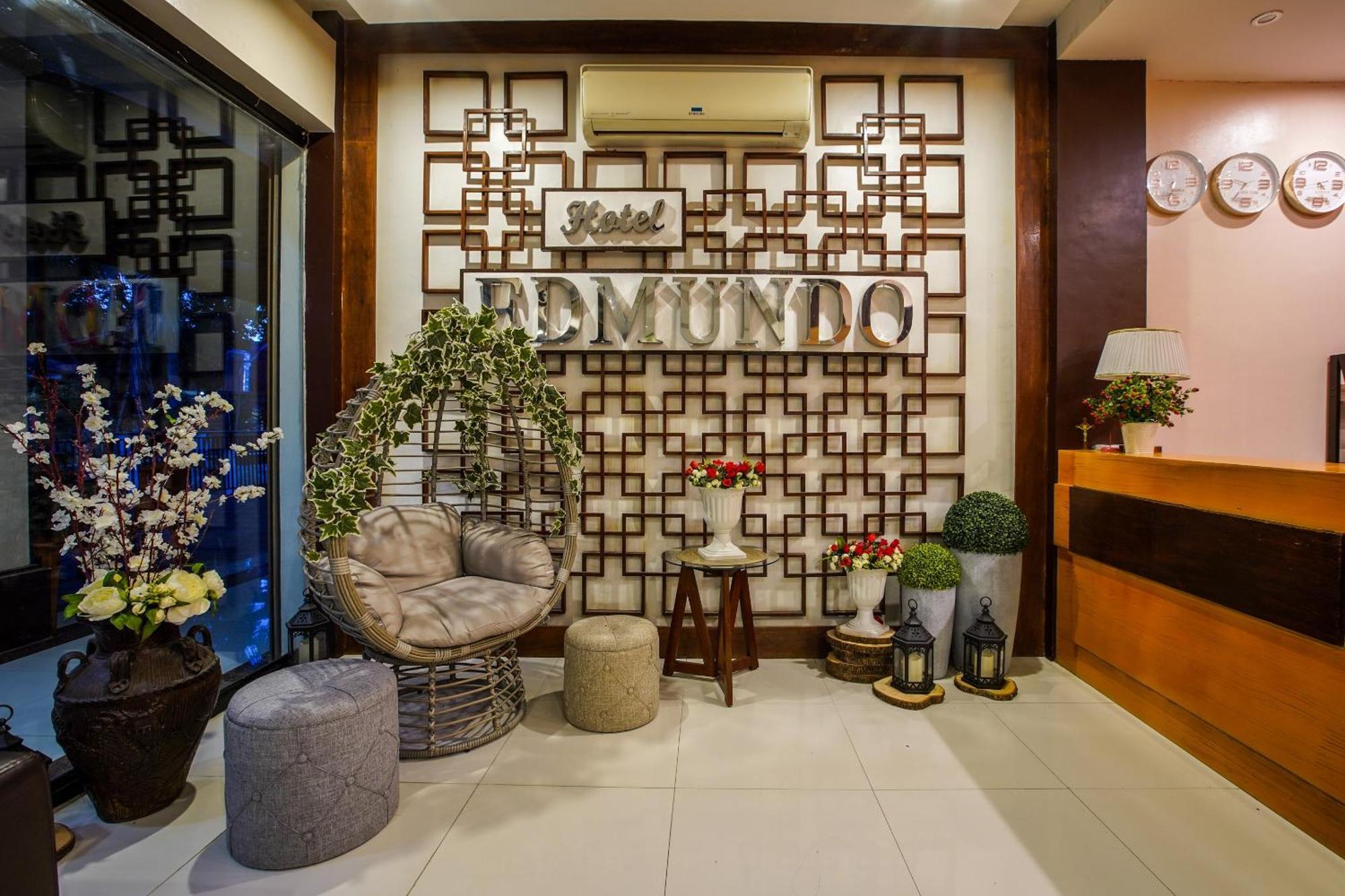 Oyo 236 Hotel Edmundo Pototan المظهر الخارجي الصورة